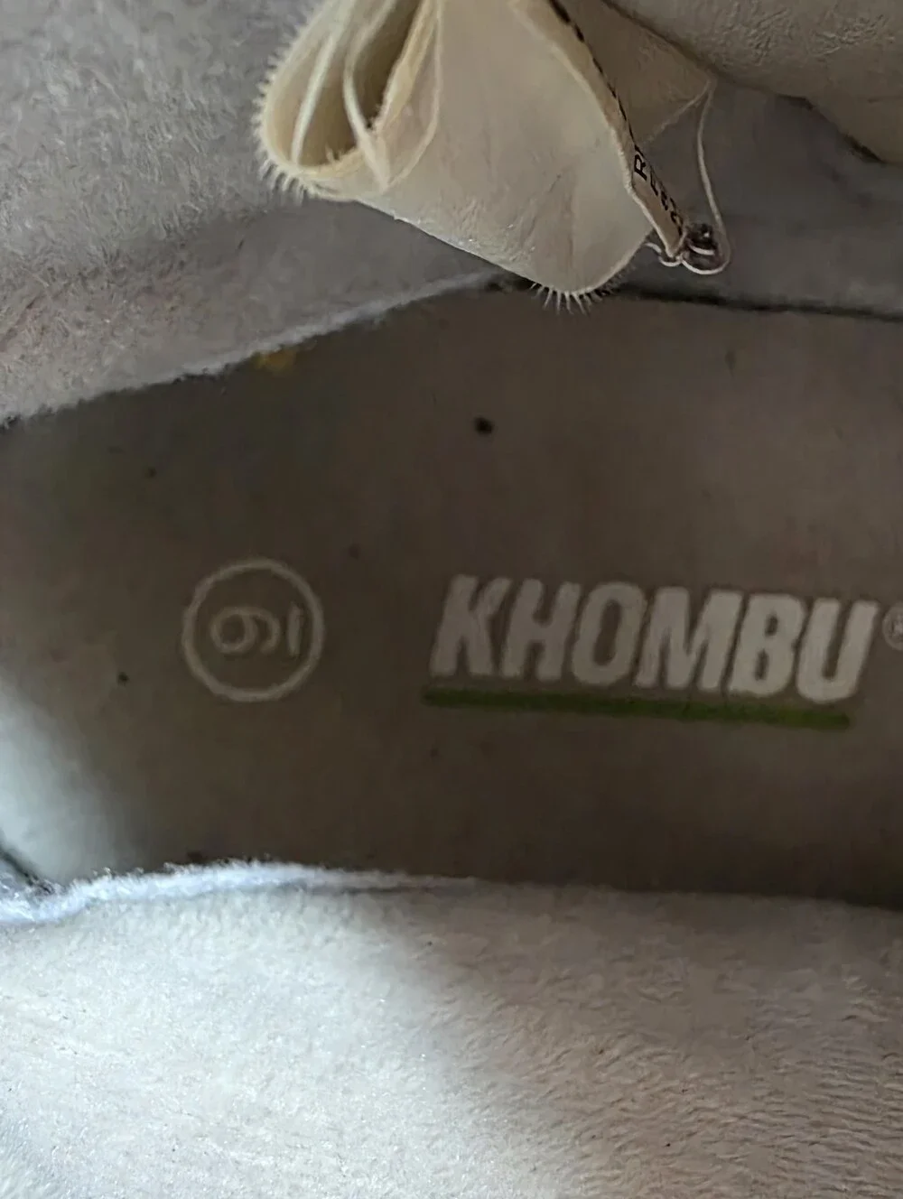 Khombu this pair